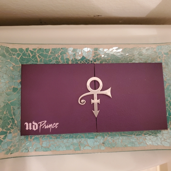 Urban Decay Prince Eyeshadow Palette Let’s Go Crazy!